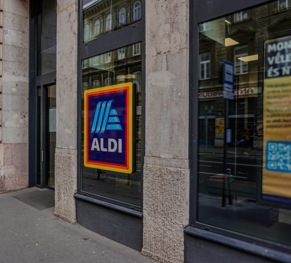 미국 마트 aldi 외부 이미지 입니다.