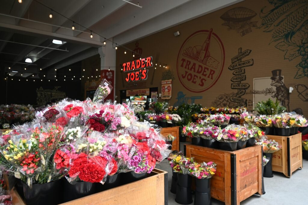 미국 마트 trader Joe's 내부 사진입니다. 